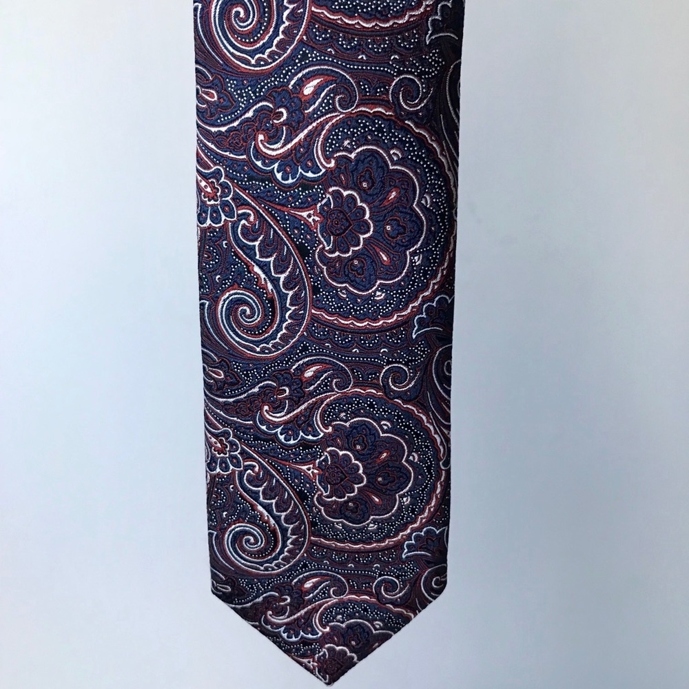 Hugo Boss paisley tie in burgundy / medium red
